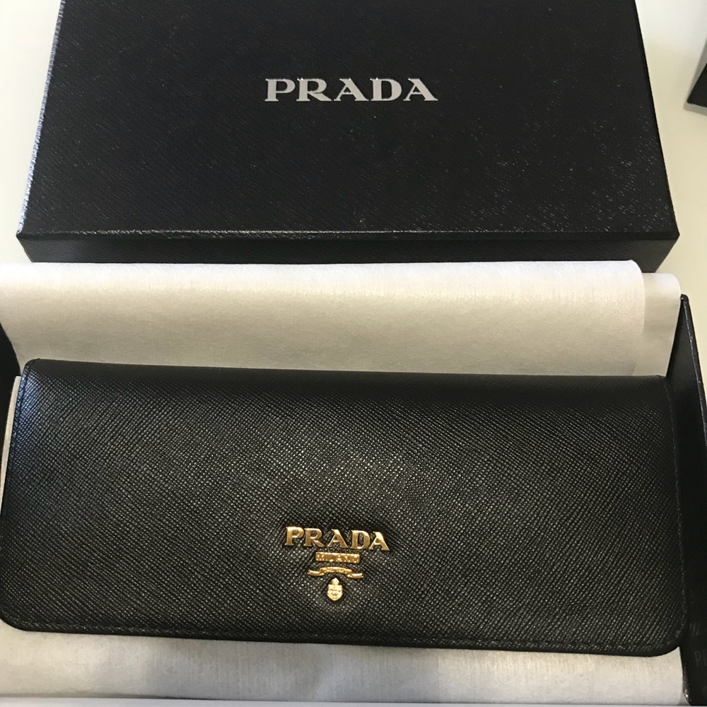Brand new Prada continental wallet—-sold
